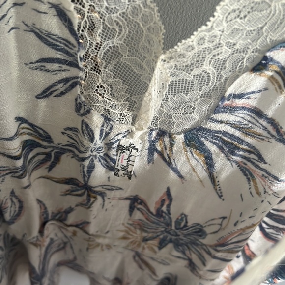 Free people, lace top - Picture 5 of 5